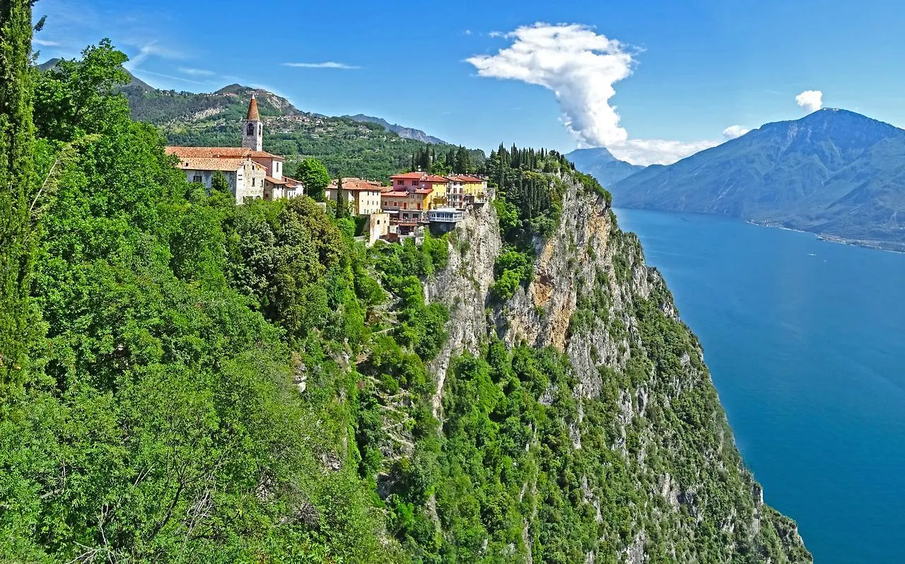 Casa De Pol Exclusive Lake View By Gardadomusmea Tremosine 0*,  Italy