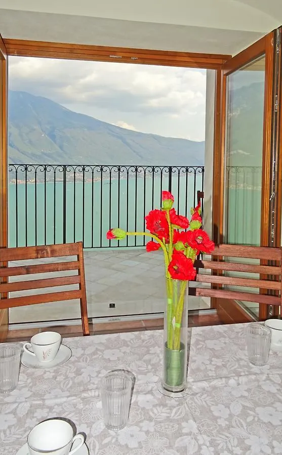 Holiday home Casa De Pol Exclusive Lake View By Gardadomusmea Tremosine